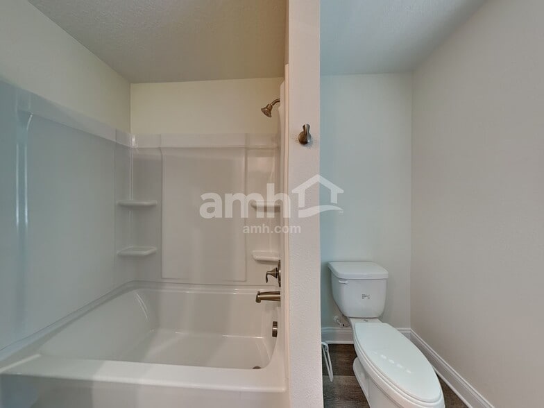 Building Photo - 16376 Celadon Aly