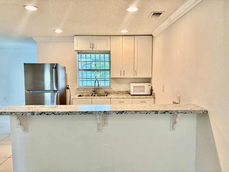Building Photo - 456 Betsy Ross Terrace