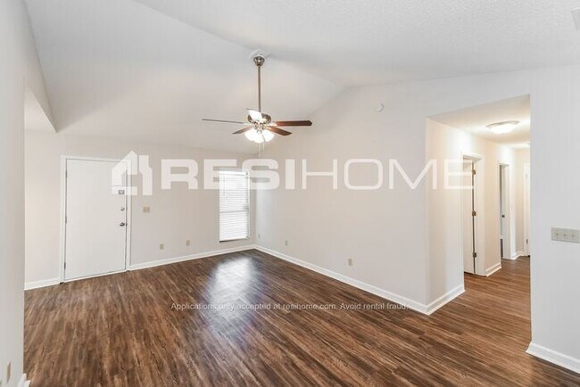 Building Photo - HOME FOR RENT!!