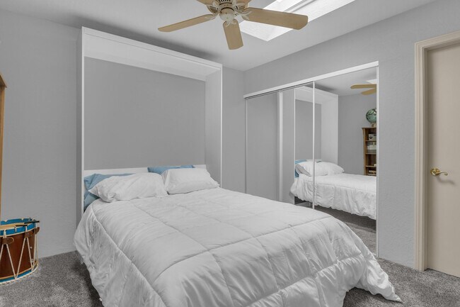 Building Photo - 17 Lugo Dr