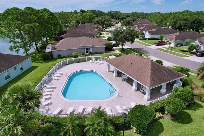 Building Photo - 5553 Gallant Fox Ct