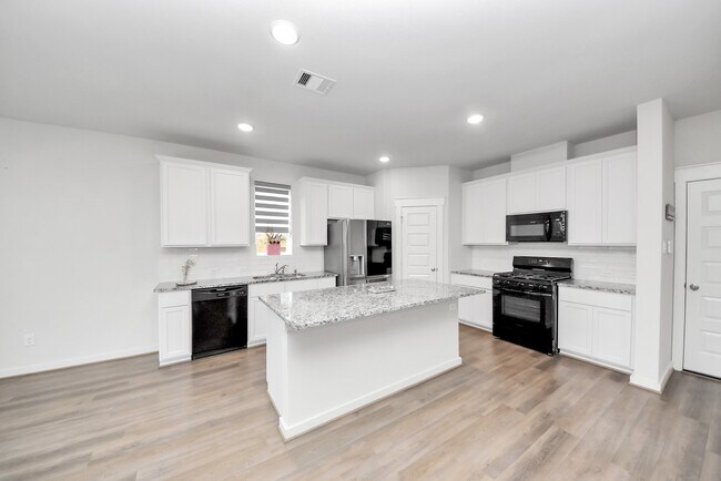 Building Photo - 21223 Shr Blf Dr
