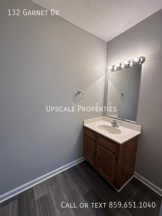 Building Photo - 132 Garnet Dr