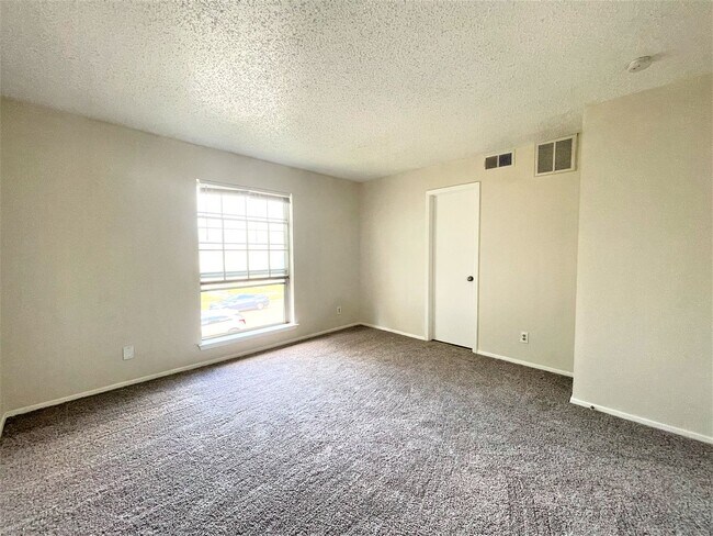 Building Photo - Charming 2 Bedroom in Garland