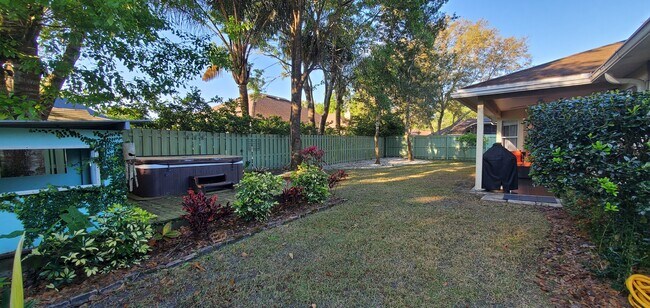 Building Photo - 284 W Silverthorn Ln