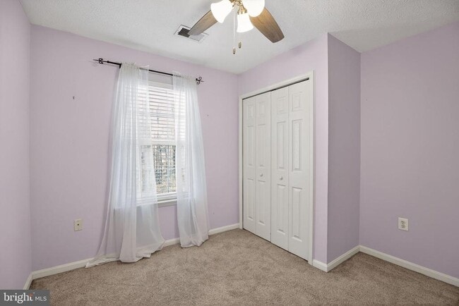 Building Photo - 2323 Springdale Ln