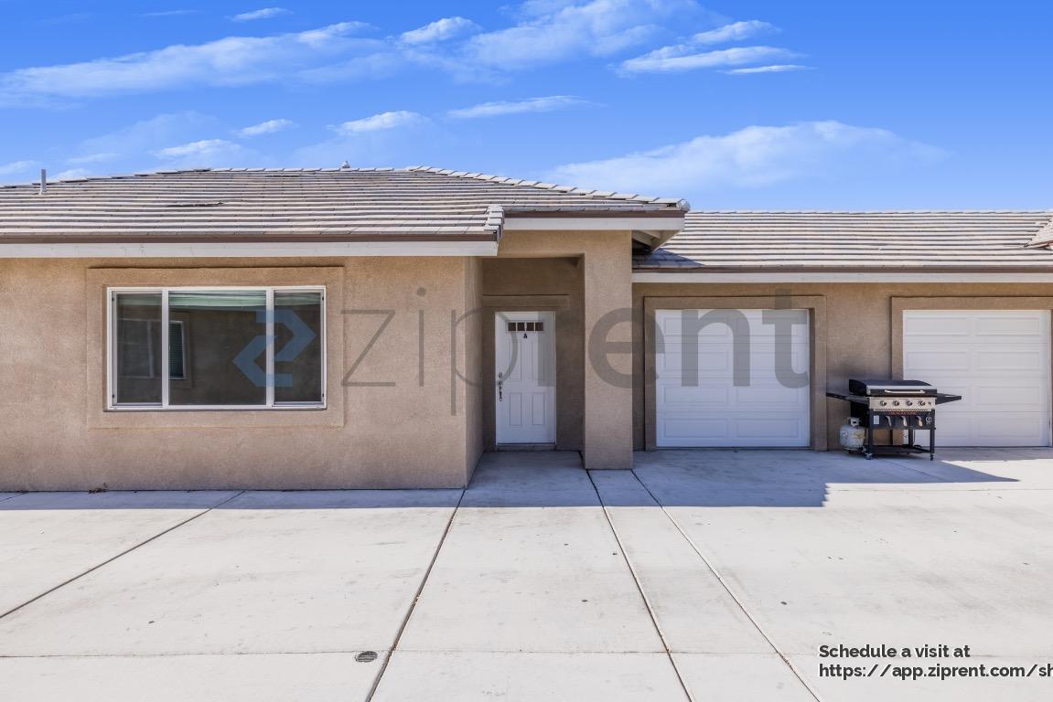 Building Photo - 16472 Smoke Tree St