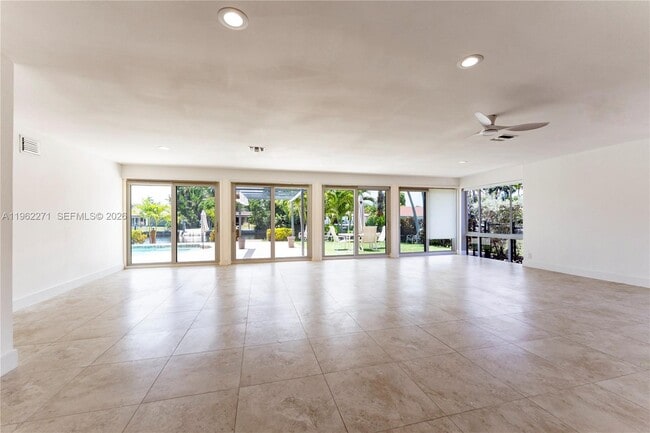 Building Photo - 636 Hibiscus Dr