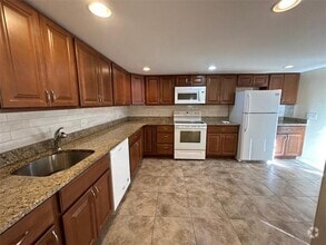Building Photo - 11 McCullums Ln