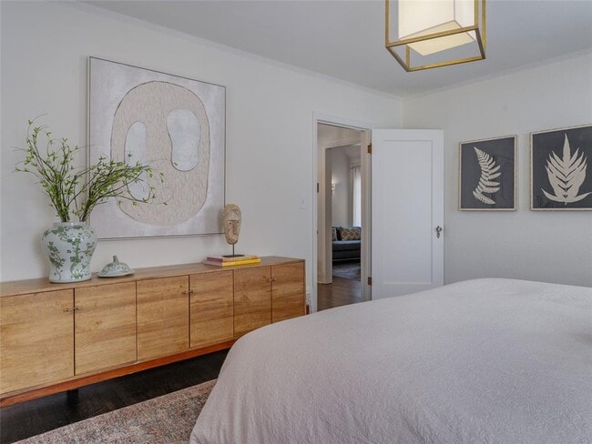 Building Photo - 212 Edgemere Ct