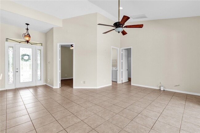 Building Photo - 4100 Chablis St SW