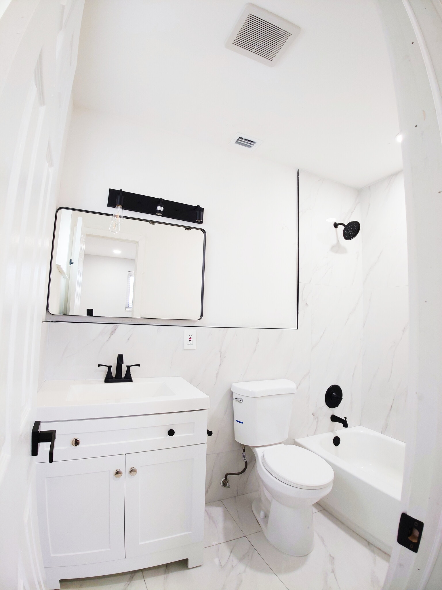 141 A Master Bathroom - 141 NE 183rd Ter