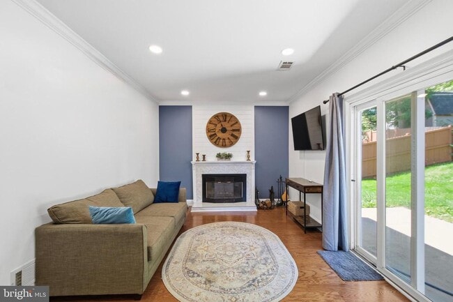 Building Photo - 9120 Huber Ct