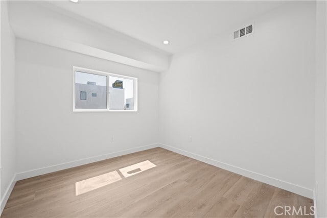 Building Photo - 646 N Boyle Ave