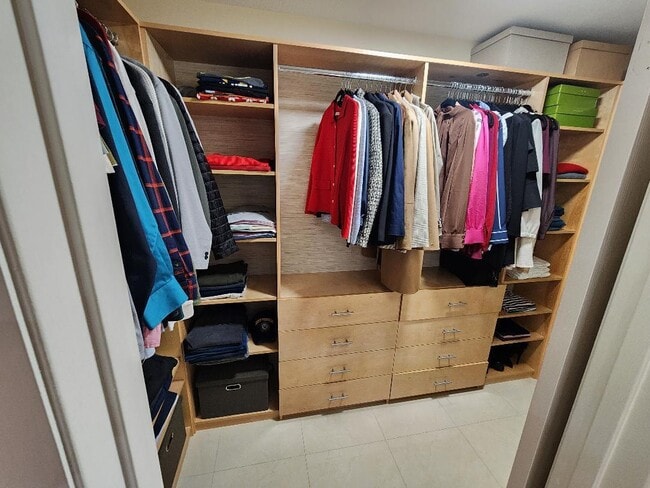 Building Photo - 3760 NW 19th St