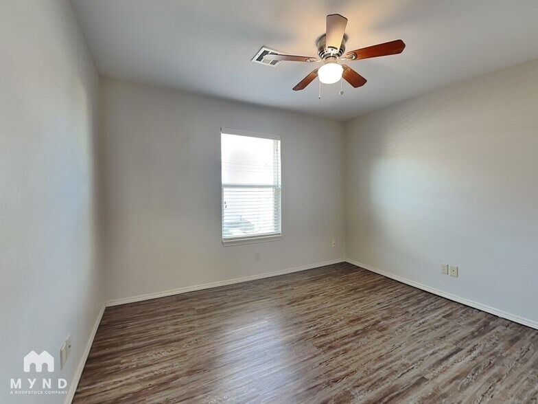Building Photo - 14617 Moon Daisy Dr