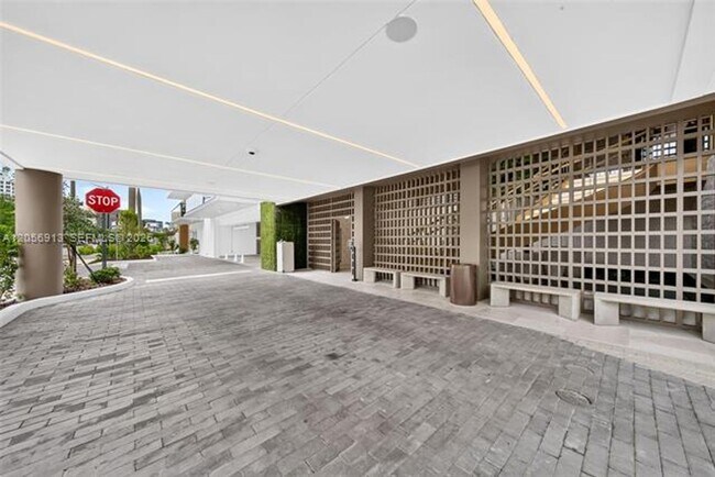 Building Photo - 1176 97th St