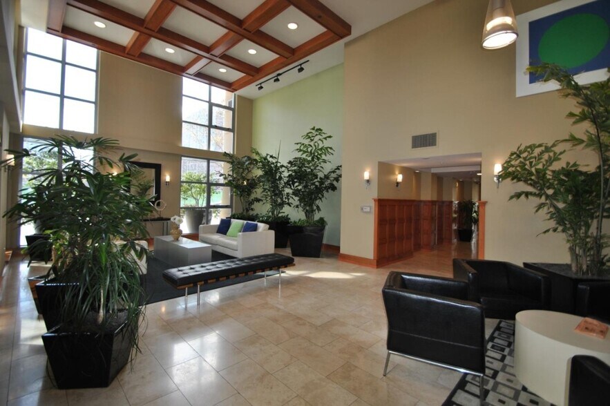 Common Area - 175 W St James St