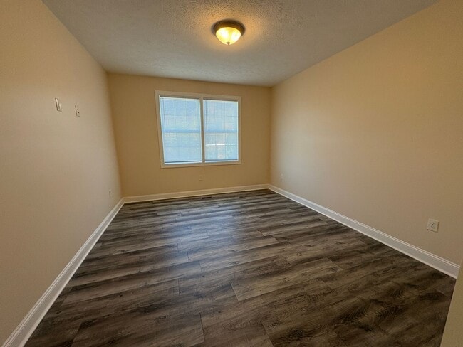 Building Photo - Available for the 2026-2027 leasing term