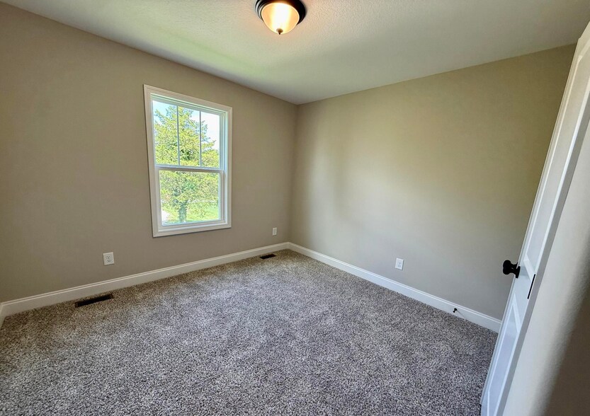 Building Photo - 7302 Bonnie Marie Way