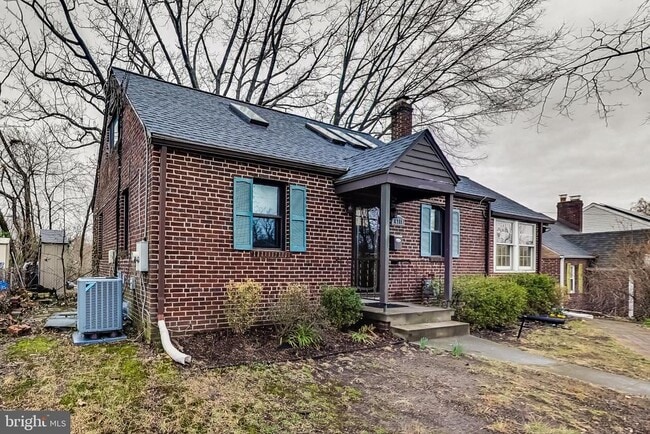 Building Photo - 6711 Conway Ave