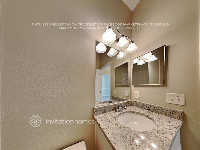 Building Photo - 113 Woodbury Pines Cir