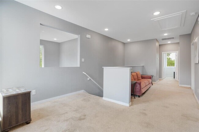 Building Photo - 4625 Mallow St