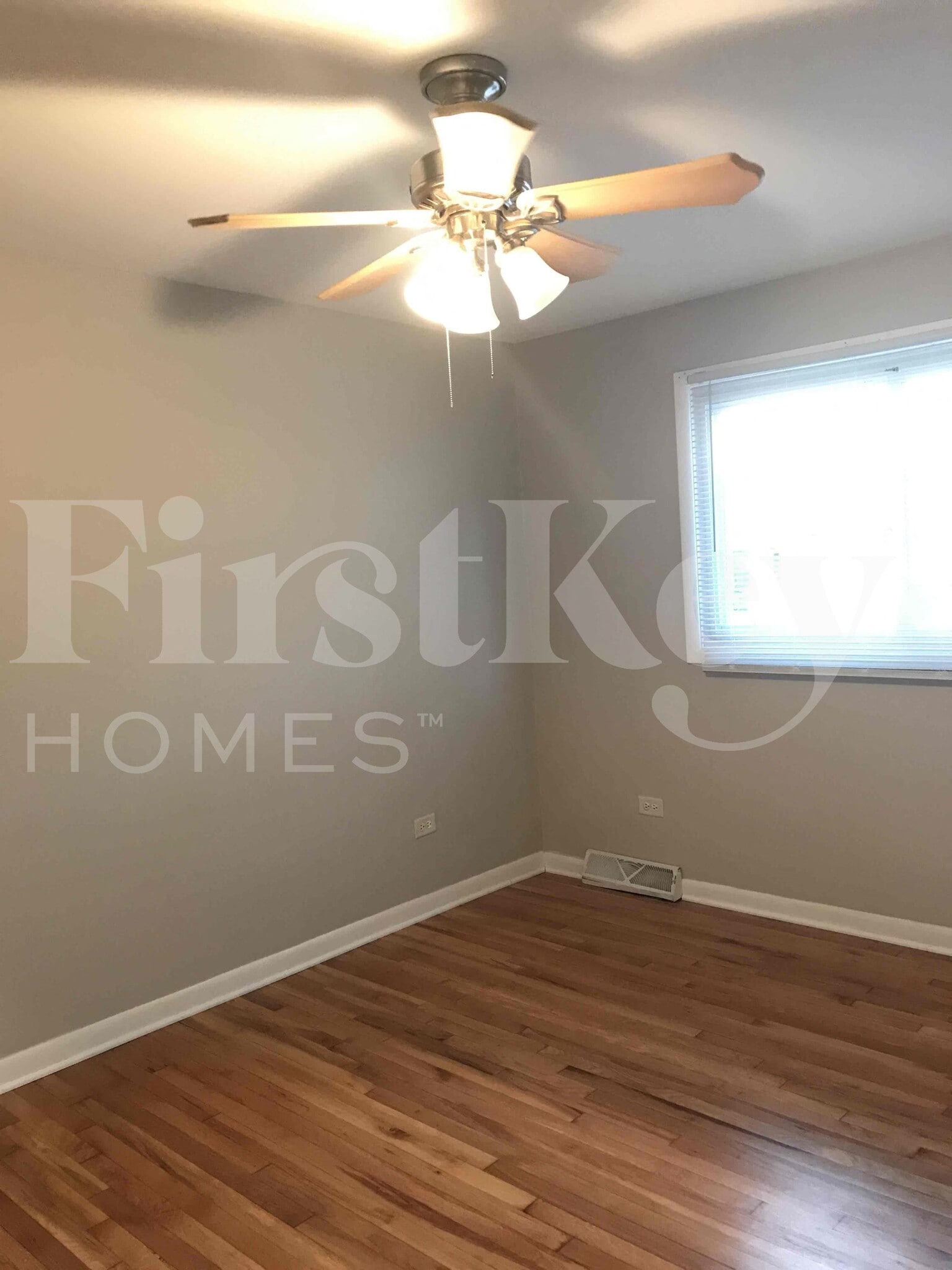 Building Photo - 13329 S Mackinaw Ave