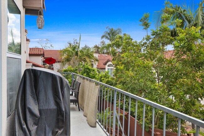 Building Photo - Beautiful Orange County Condo! Must See