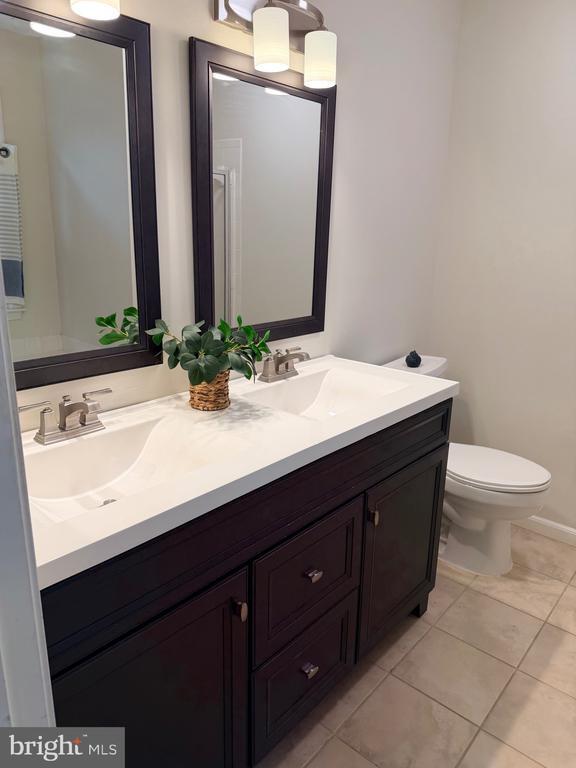 Building Photo - 46754 Woodmint Terrace