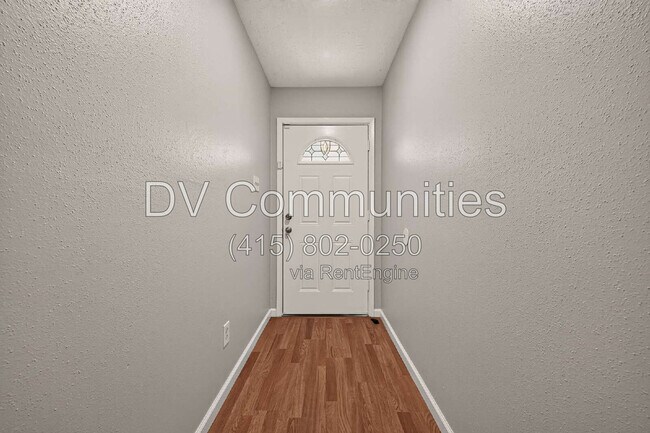 Building Photo - 5041 E Ridge Creek Dr