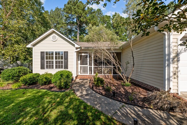 Primary Photo - 104 Monterey Cir