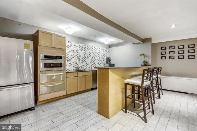 Building Photo - 1900 Lyttonsville Rd