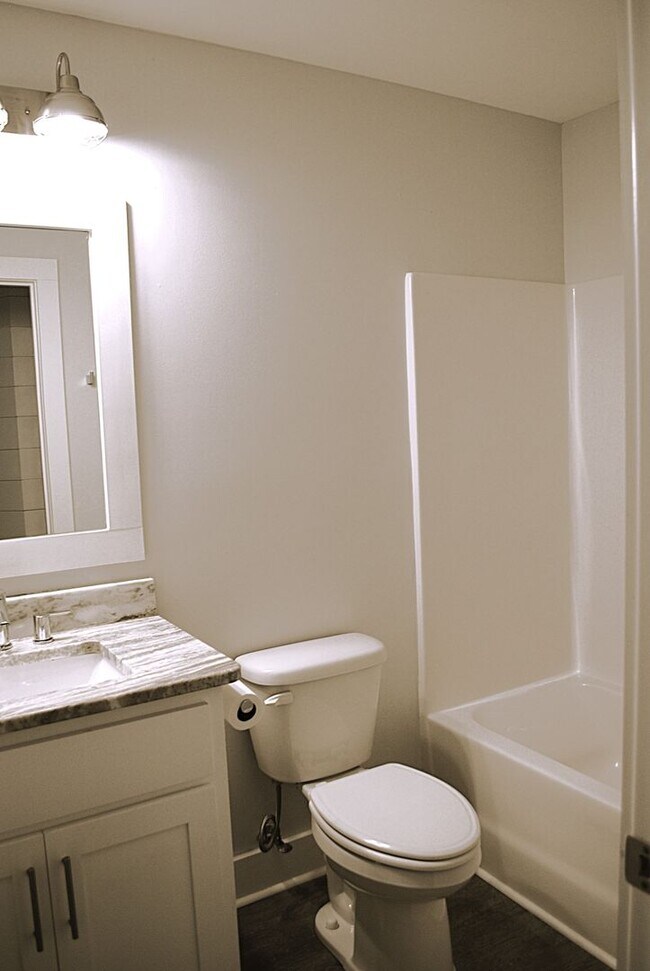 Building Photo - Clambake Cove