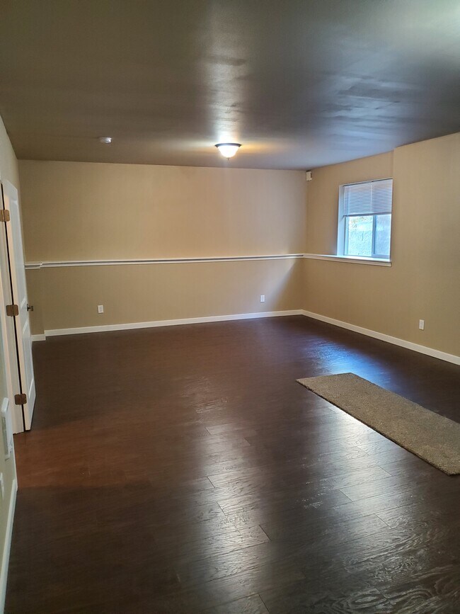 Building Photo - 4778 Beach Ln