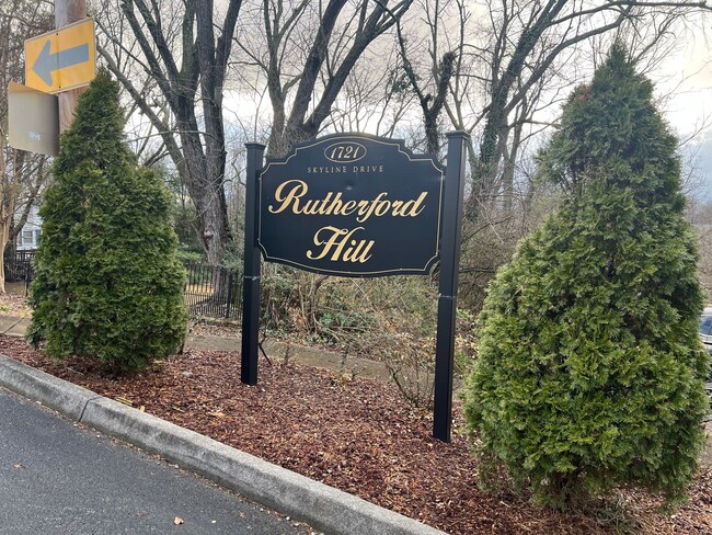 Building Photo - Rent-Ready 3BR/2.5BA Townhouse with 2-Car Garage Near Johnson City Hospital