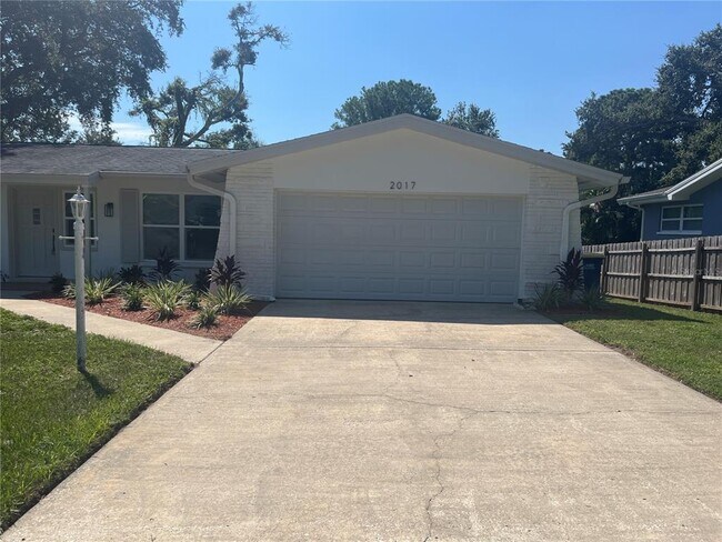 Building Photo - 2017 Rebecca Dr
