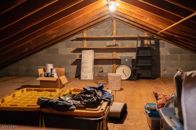 Building Photo - 37 Espy Rd