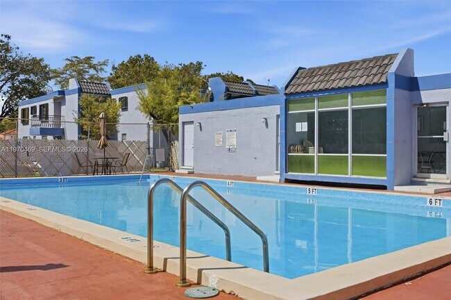 Building Photo - 3001 SW 2nd St