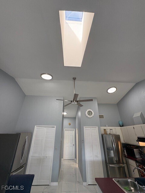 Building Photo - 1939 Santa Barbara Blvd