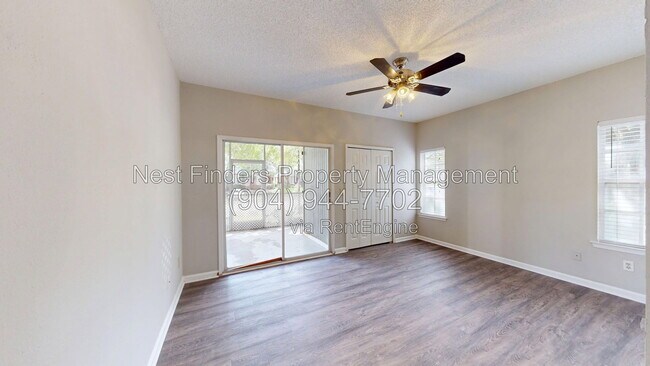 Building Photo - 10000 Gate Pkwy N