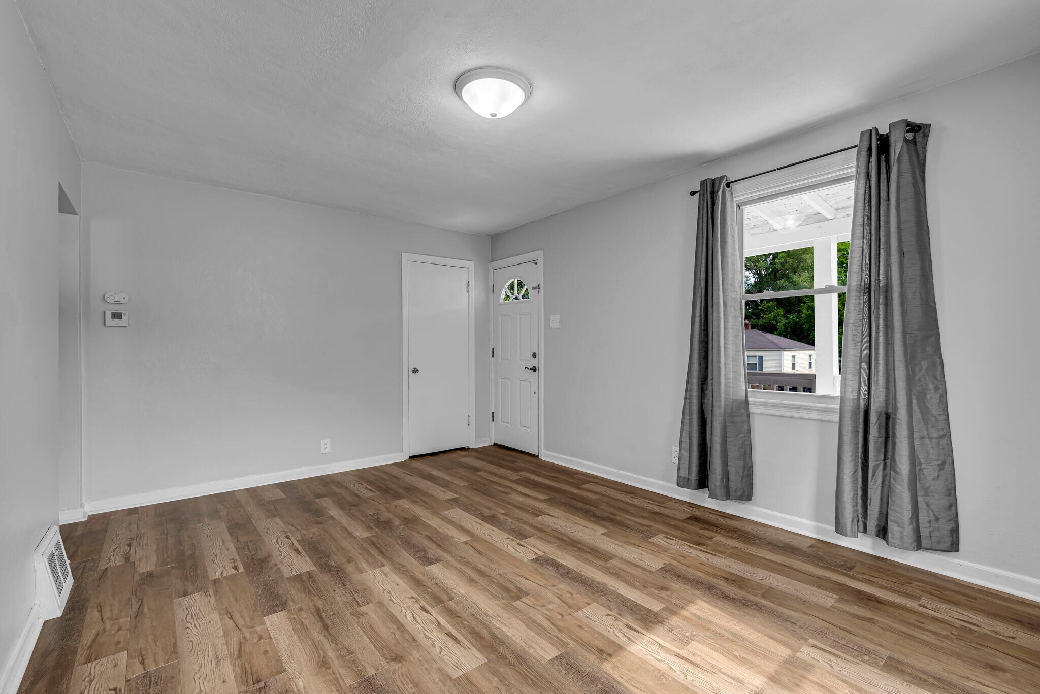 Living Room - 9440 Kathlyn Dr