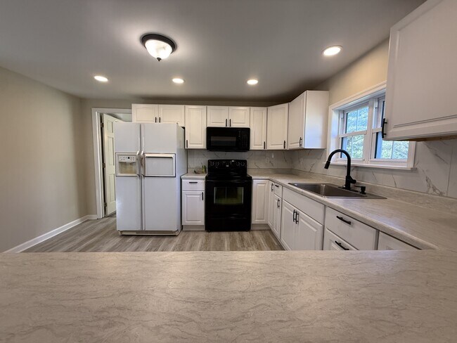 Building Photo - 33243 Old Ocean City Rd