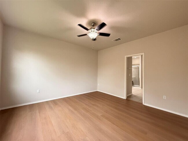 Building Photo - 1922 Tasmanian Tiger Trace