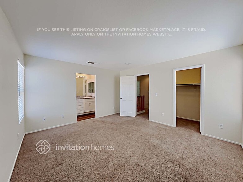 Building Photo - 7981 N Willow Pines Pl