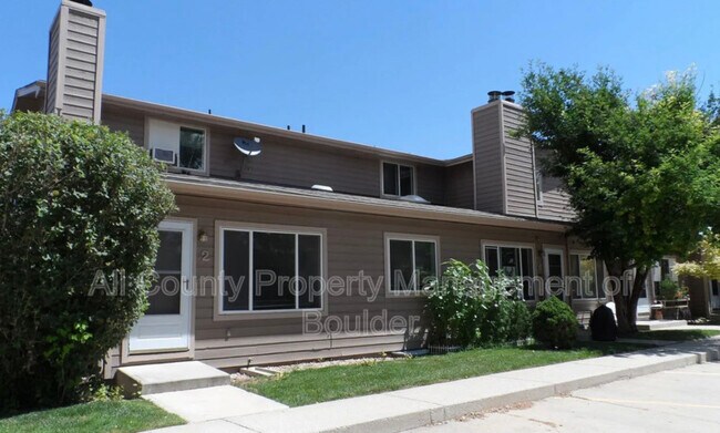 Primary Photo - 841 Crisman Dr