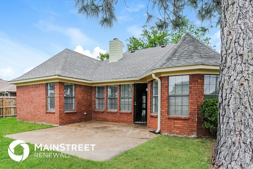 Building Photo - 5299 Shady Ridge Dr