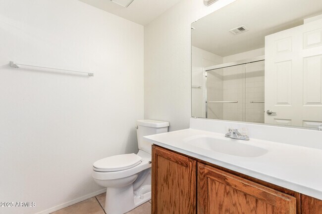 Building Photo - 13627 N Hamilton Dr