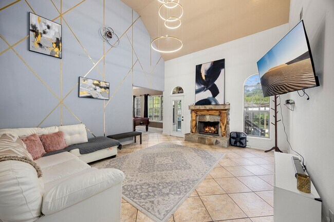 Building Photo - 21427 Tophill Dr