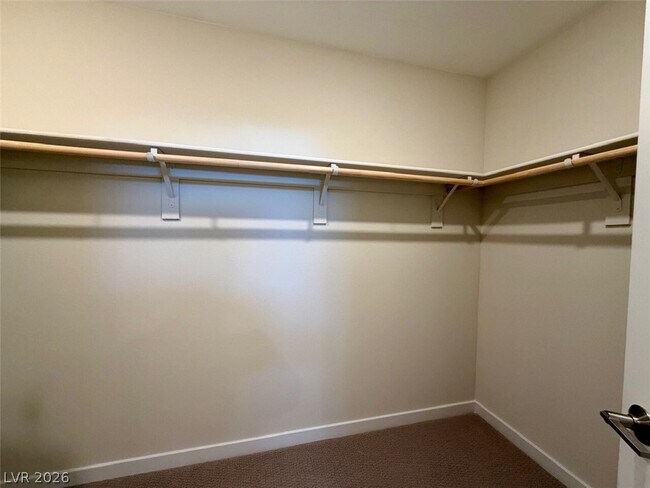 Building Photo - 227 Jaldena Ln
